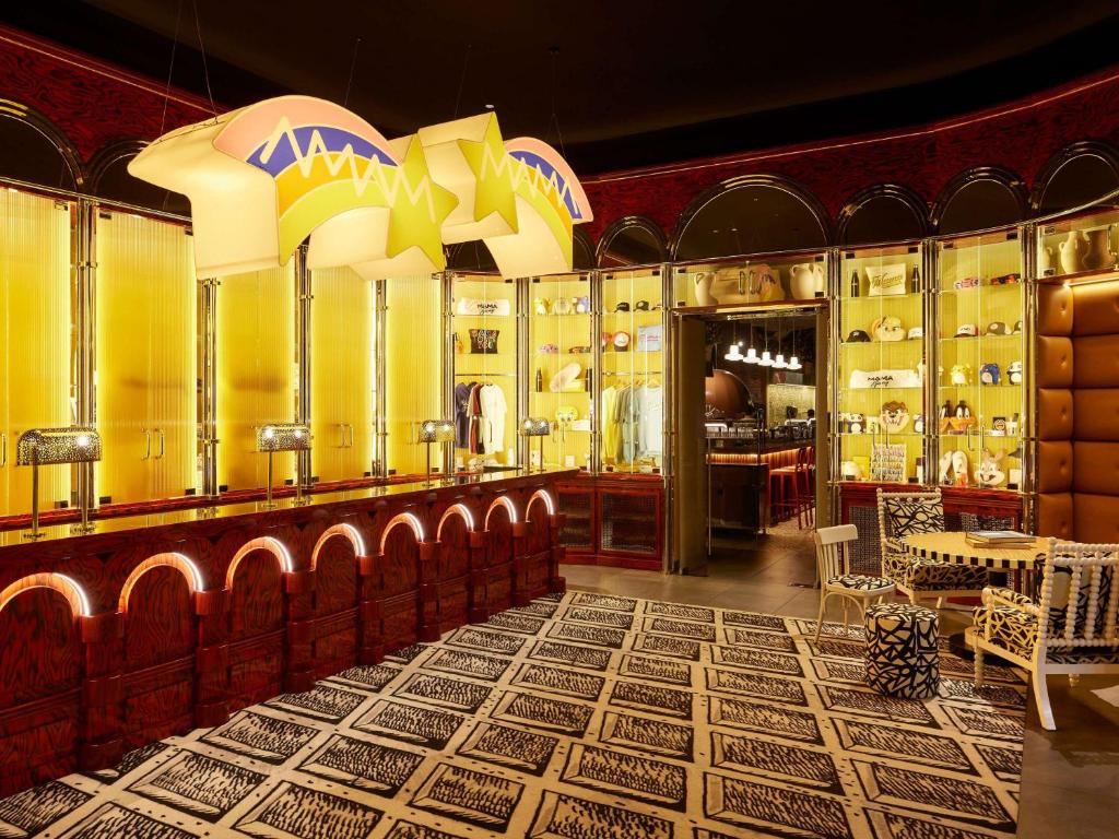 فروشگاه هتل ماما شلتر